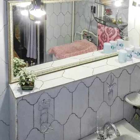 One Bedroom In 에게르